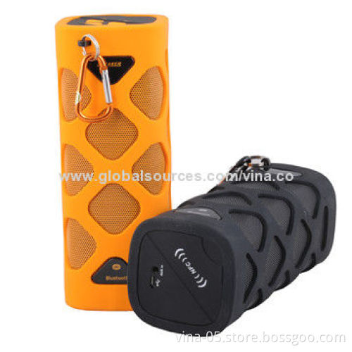 NFC Waterproof Bluetooth Speaker with 2,000mAh Battery Capacity